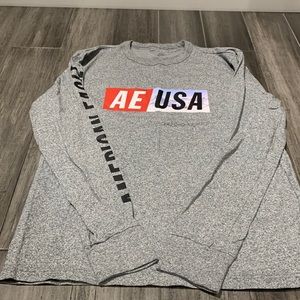 Mens American Eagle standard fit long sleeve graphic tee
